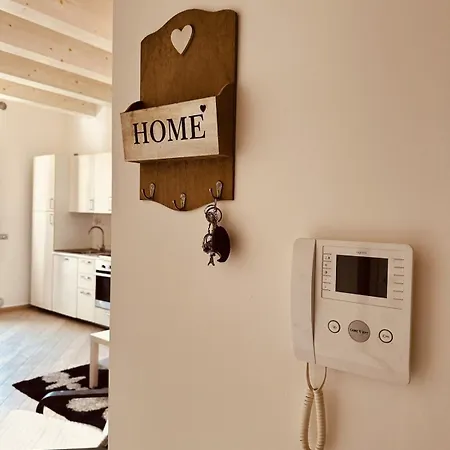 Apartment La Casa Di Holly - Affitti Brevi Italia *