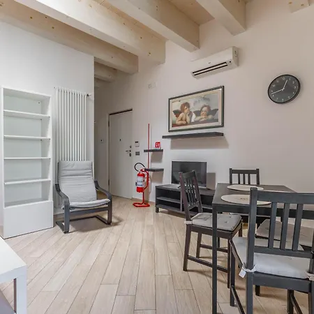 Apartament La Casa Di Holly - Affitti Brevi Italia Bari